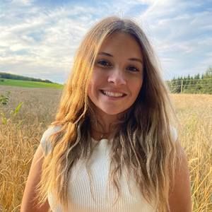 Meet your Posher, Chéli